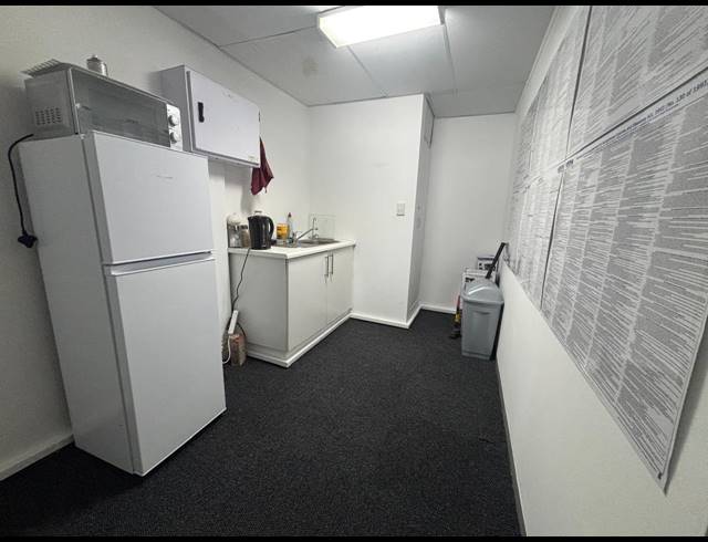 94M² OFFICE TO LET IN TYGER VALLEY